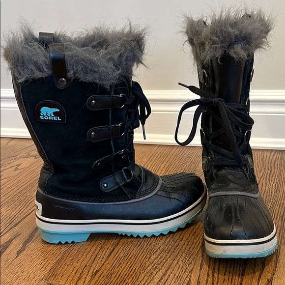Sorel Girl’s winter waterproof Boots, Youth 4 - Picture 1 of 4